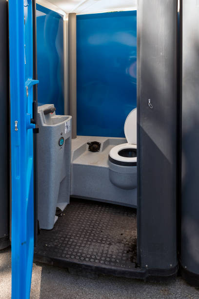 Best Portable toilet rental cost  in Rossmoor, CA